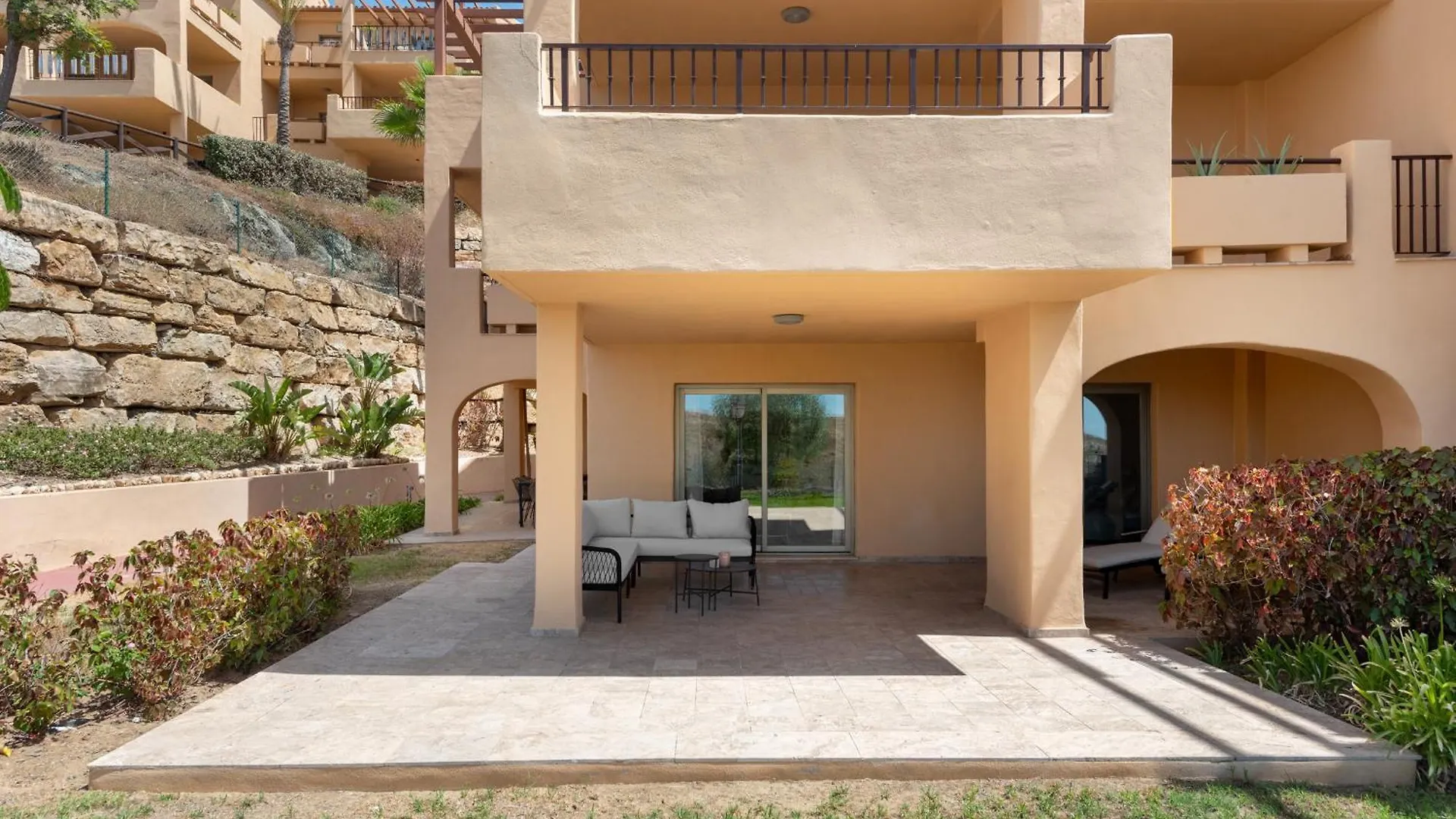 Serene 3-Bedroom With Sea And Sunset Views Estepona Apartment